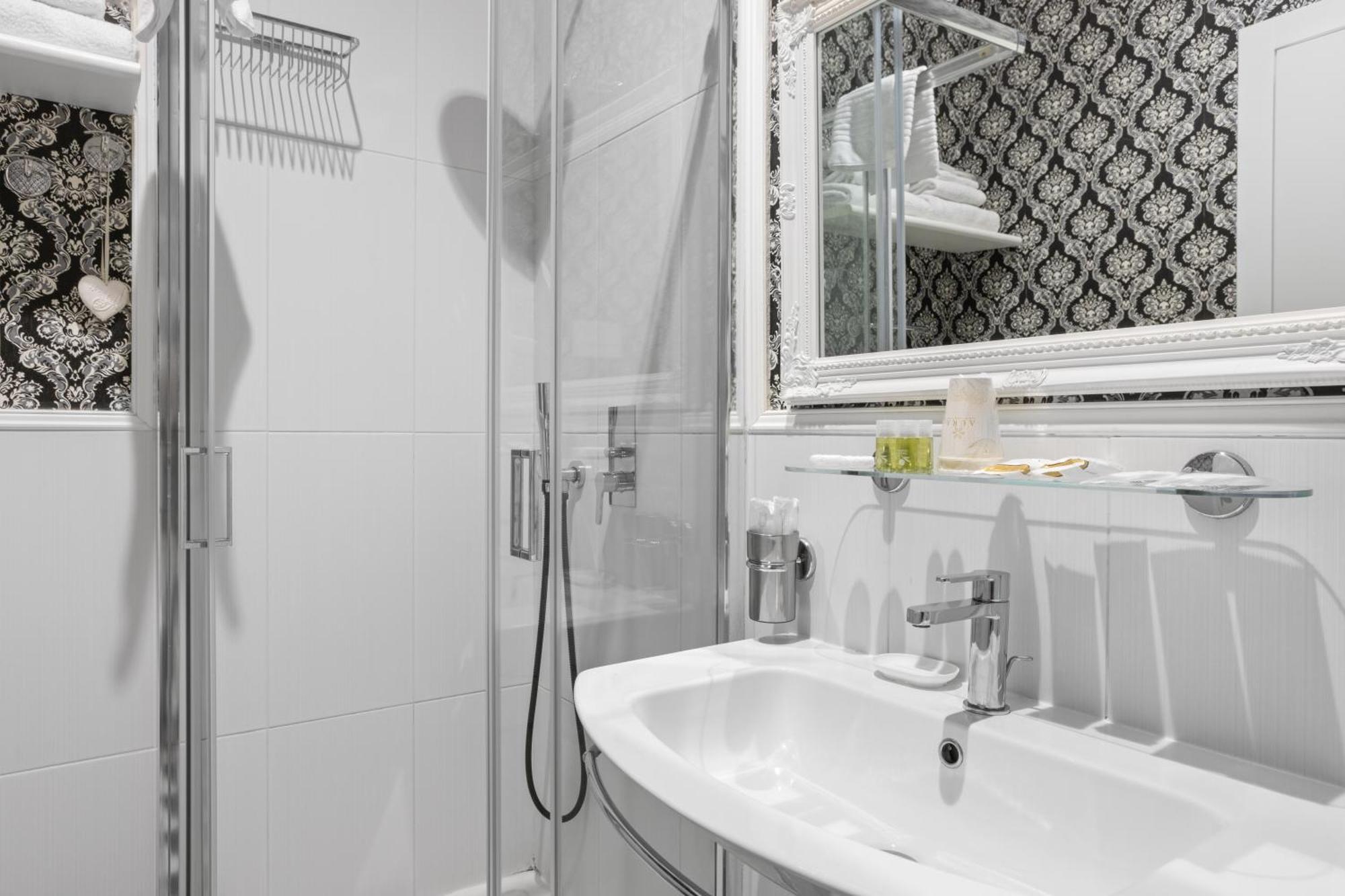 Gh Navona Gasthof 5*